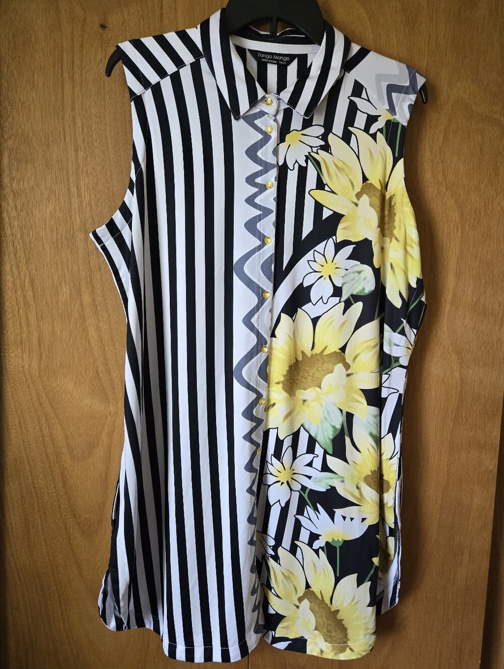 Tango Mango Sleeveless Button-Up Dress with Yellow Sunflower Print